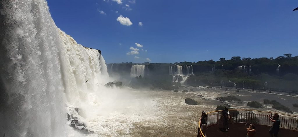 Mais de 15,2 mil turistas visitaram as Cataratas do Iguaçu no feriadão de Ano Novo 3 cataratas 2