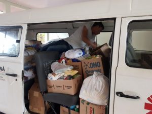 “Foz unida: nenhum prato vazio” pretende arrecadar alimentos à famílias de Foz do Iguaçu não beneficiadas pelo governo 2 arrecadacao de alimento 1