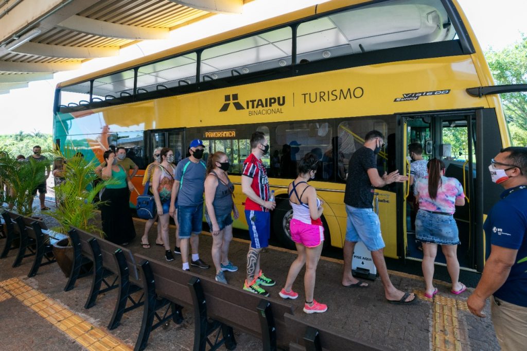 “Estamos próximos de celebrar números animadores para o turismo de Foz do Iguaçu”, afirma secretário municipal de Turismo 1 itaipu turismo 2