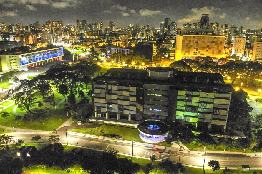Prédios públicos ganham iluminação azul para conscientizar sobre autismo 1 autismo 1