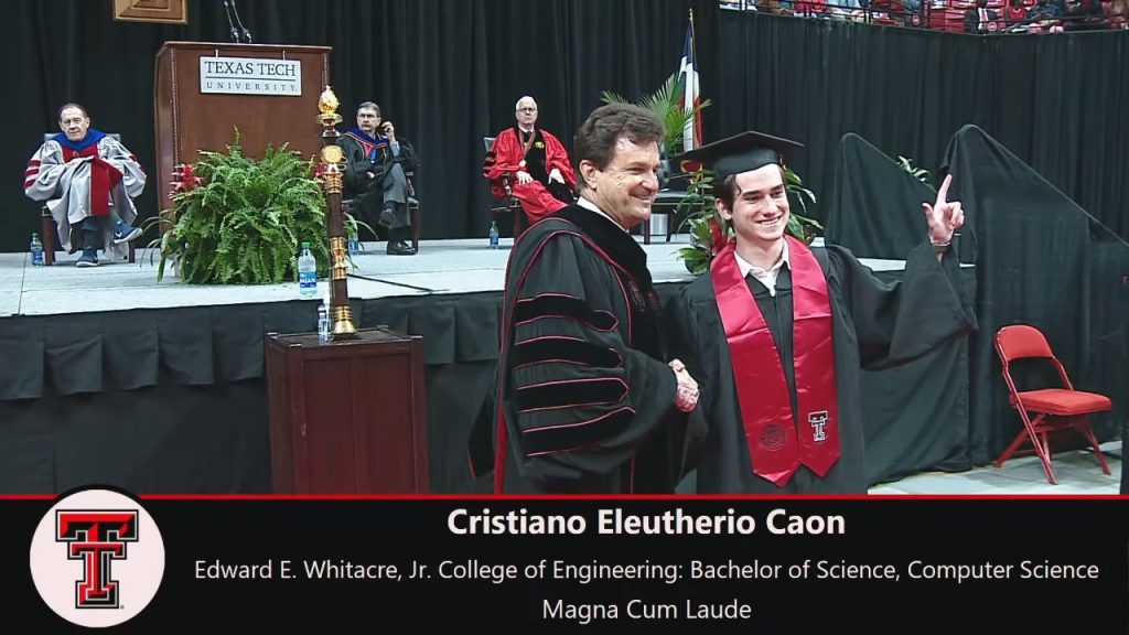 Aluno do anglo-americano se forma com louvor nos EUA e é aceito em Mestrado 1 Cristiano Caon formou se com louvor em Ciencia da Computacao na TTU nos EUA