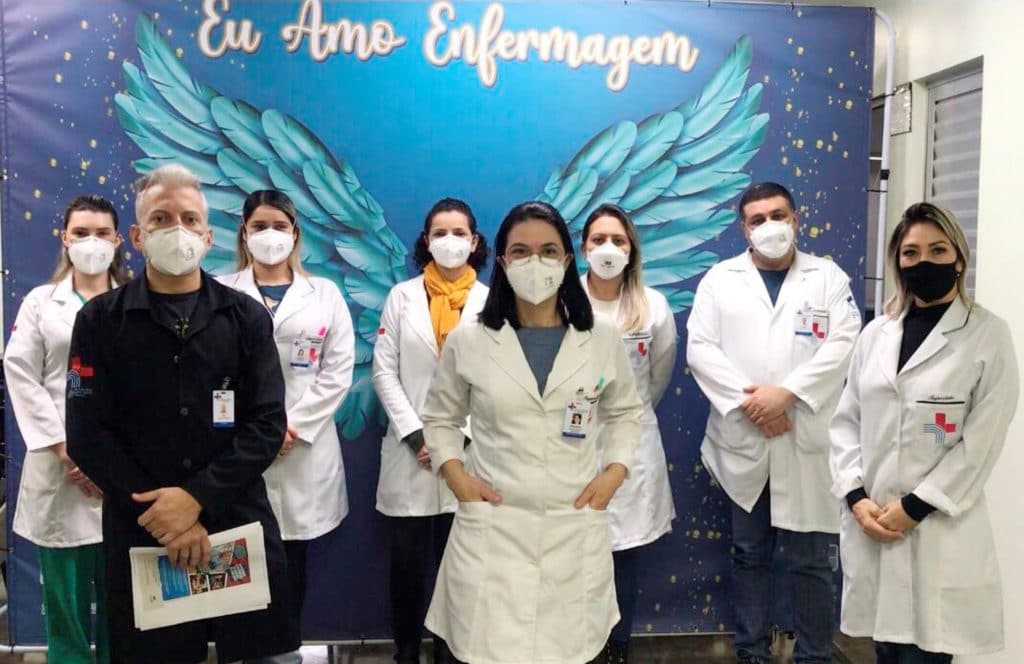 Hospital Municipal de Foz do Iguaçu homenageia a equipe da enfermagem 2 enfermagem1