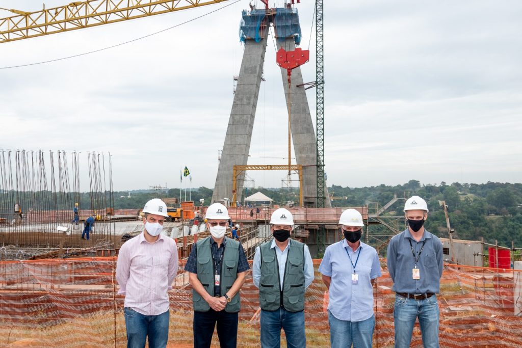 Investimento em obras estruturantes é a contribuição da Itaipu para o desenvolvimento do País, diz general Ferreira 3 itaipu 4 1
