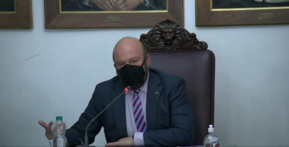 Reitor da UFPR apresenta pesquisa da vacina contra Covid-19 aos vereadores 1 vacina ufpr reitor