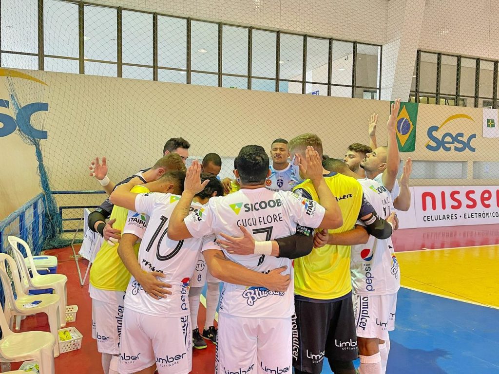 Foz Cataratas Poker Futsal vence o Brasília pela Liga Nacional 1 Foz cataratas 2