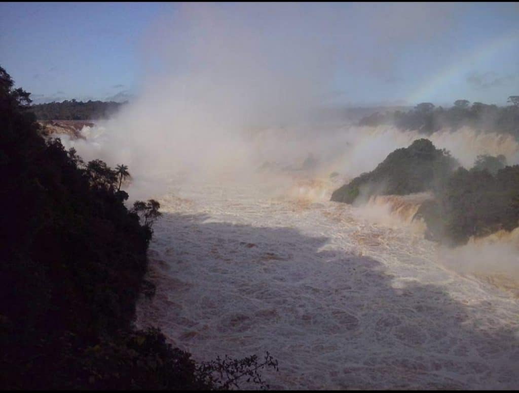 Cheia histórica com recorde do volume de água nas Cataratas completa sete anos. FOTOS! 3 cheia das cataratas 3