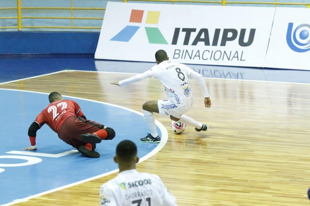 Foz Cataratas Poker Futsal recebe o Tubarão Futsal nesta quinta 2 foz cataratas fut