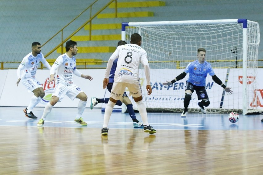 Foz Cataratas Poker Futsal vence o Brasília e se isola na liderança do grupo C da Liga 1 futsal 2