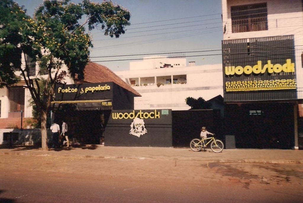 A loja WoodStock (Memórias do Skate de Foz do Iguaçu) 2 woodstock