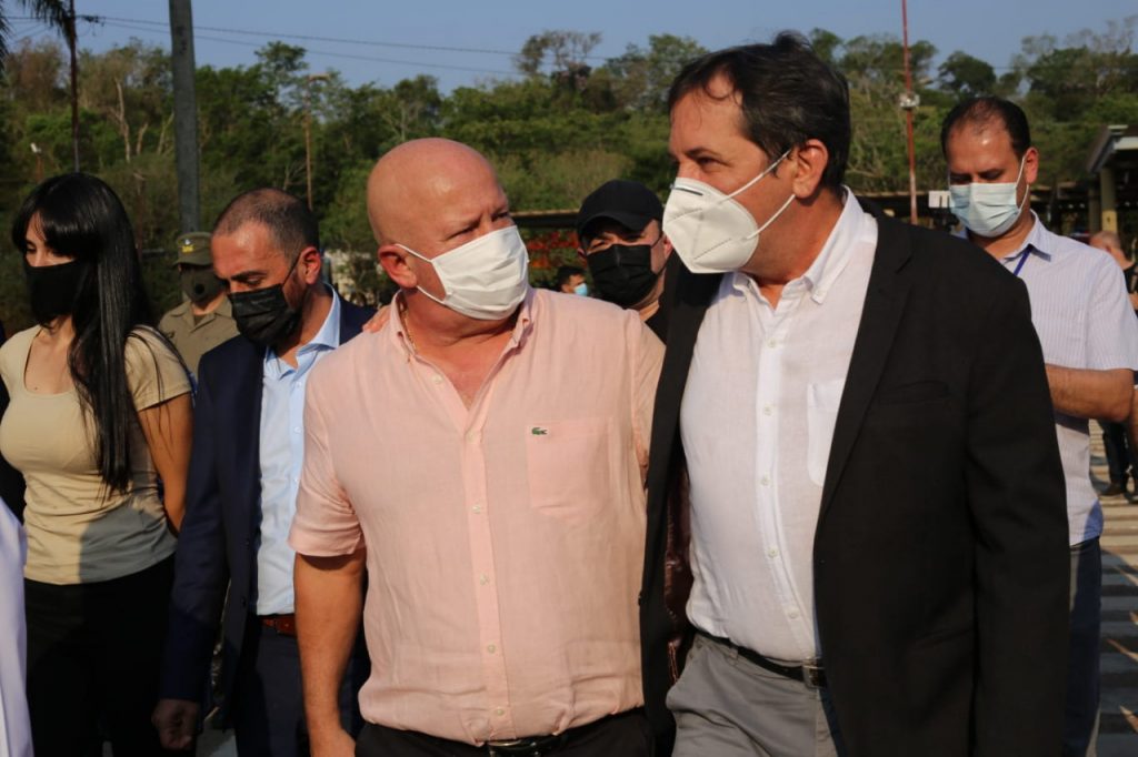 Prefeito Chico Brasileiro acompanha ato de abertura da fronteira entre Foz do Iguaçu e Argentina 1 chico iguazu