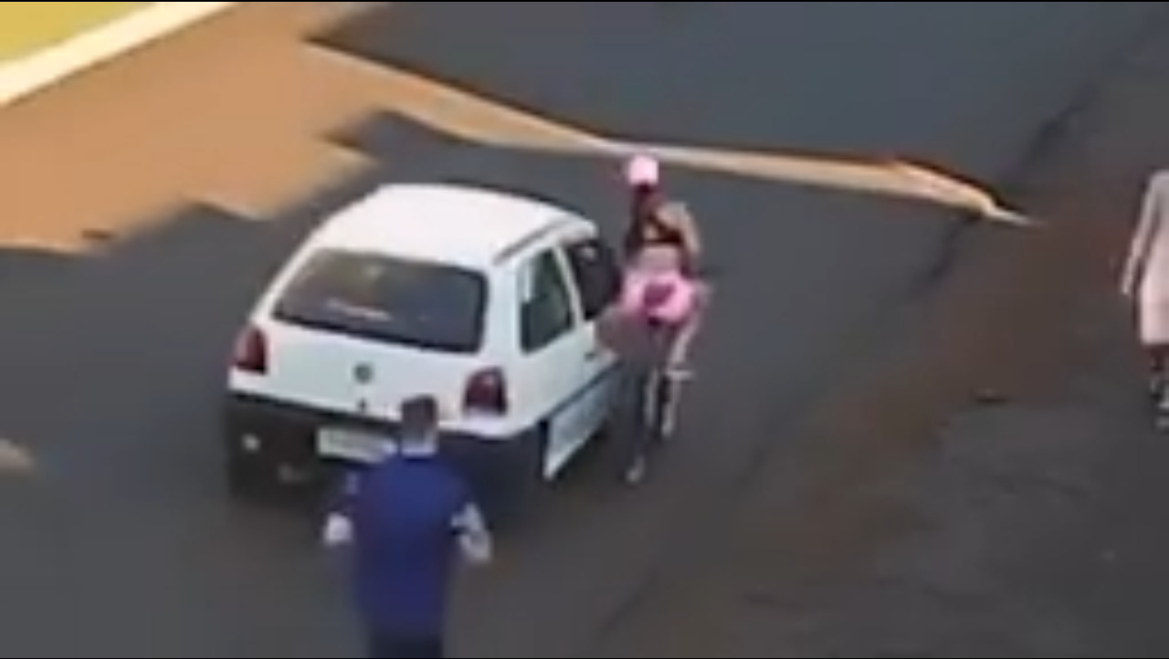 jovem acediada