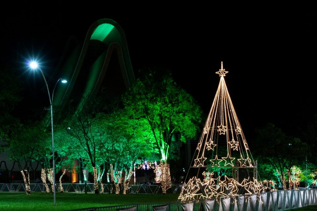 Natal de Águas e Luzes de Foz terá show de Padre Reginaldo Manzotti e autos natalinos em toda cidade 1 natal itaipu 3