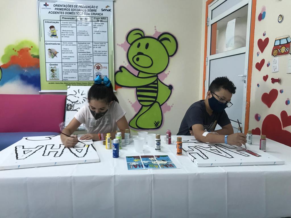 Em celebração ao mês das crianças, pequenos pacientes do Hospital Municipal de Foz mostram seu talento para a arte 2 selebracao 1