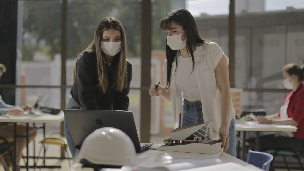 Último dia de inscrições ao vestibular de inverno da UDC, do maior grupo de educação superior da região 3 vestibular UDC 2021 2