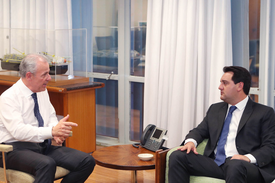 Em Brasília, governador apresenta avanço de obras com Itaipu a ministro de Minas e Energia 1 governador com ministro