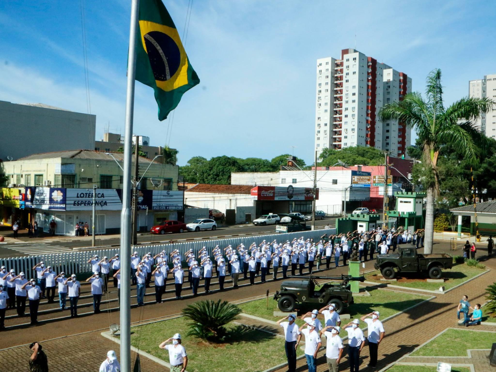 militares em foz