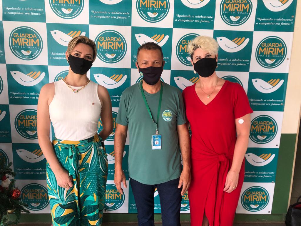 Campanha “Natal Feliz: Nenhum Prato Vazio” terá pontos de coleta de alimentos durante os shows de Natal em Foz 1 natal feliz