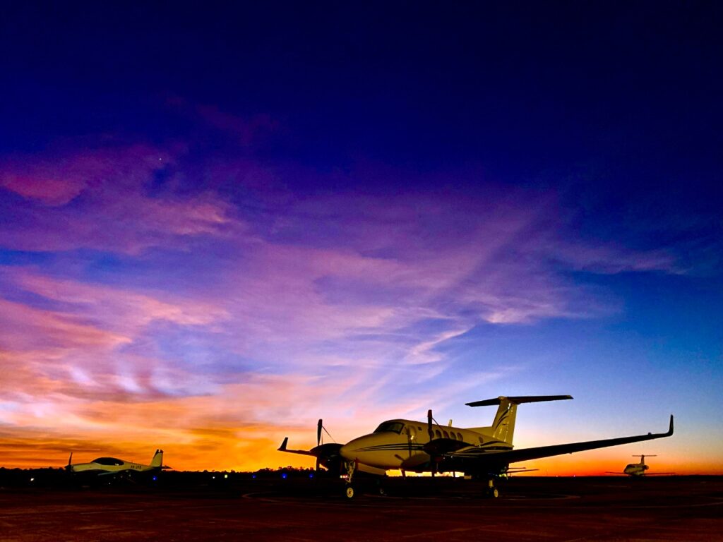 Foto do dia: Amanhecer no Aeroporto Internacional de Foz do Iguaçu 1 Nascer do sol em Foz do Iguacu