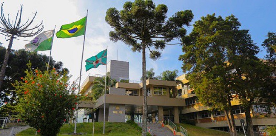 TRE-PR cassa mandato de Deputados Estaduais 2 TSE e 2