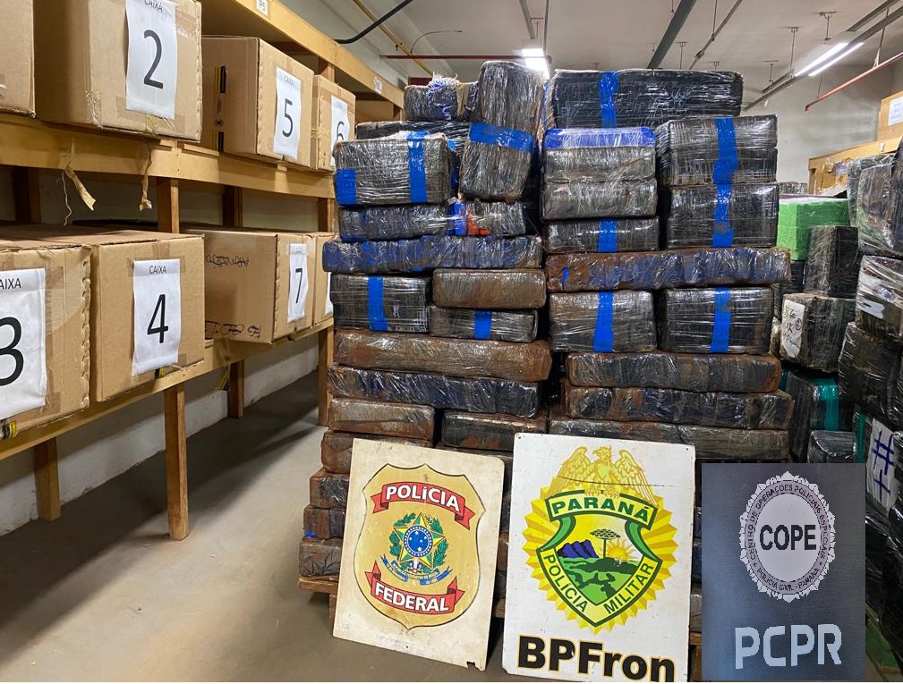 Ação integrada das forças de segurança apreende 1 tonelada de drogas no Lago de Itaipu 2 Acao 245 1