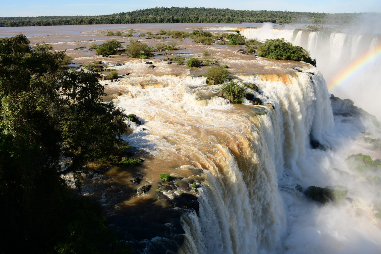 Cataratas do Iguacu Creditos Edison Emerson Vazao em 3.5 milhoes 5