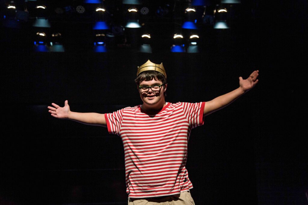 Hamlet, do grupo peruano Teatro La Plaza, composto por artistas com síndrome de Down, abre a programação (Créd. Teatro La Plaza)