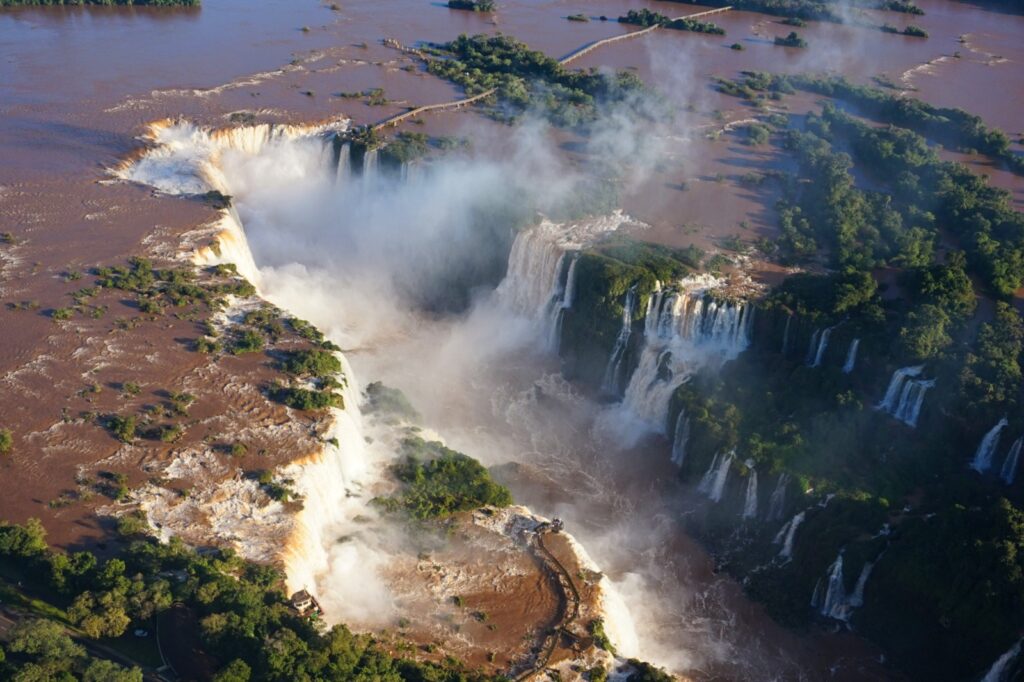 Foz segue em alta na lista de desejos de viajantes na América do Sul 1 catarats 2345