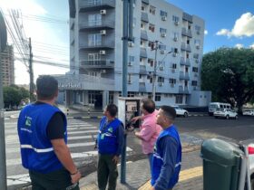 O dispositivo e de facil instalacao e mantem sincronizacao dos semaforos em parte do centro de Foz do Iguacu. Foto Assessoria