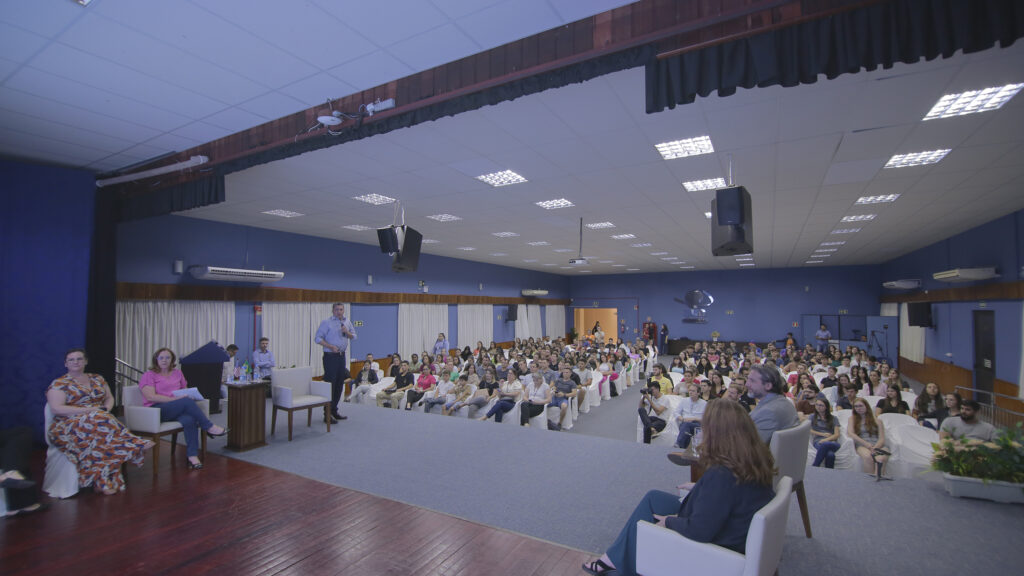 Semana de integração com Harvard no Grupo UDC 4 UDC MEDIANEIRA 1