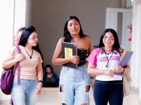 estudantes indigenas