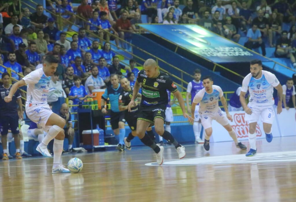 Foz Cataratas vence o Praia na estreia, em casa, pela Liga Nacional 2 gols2