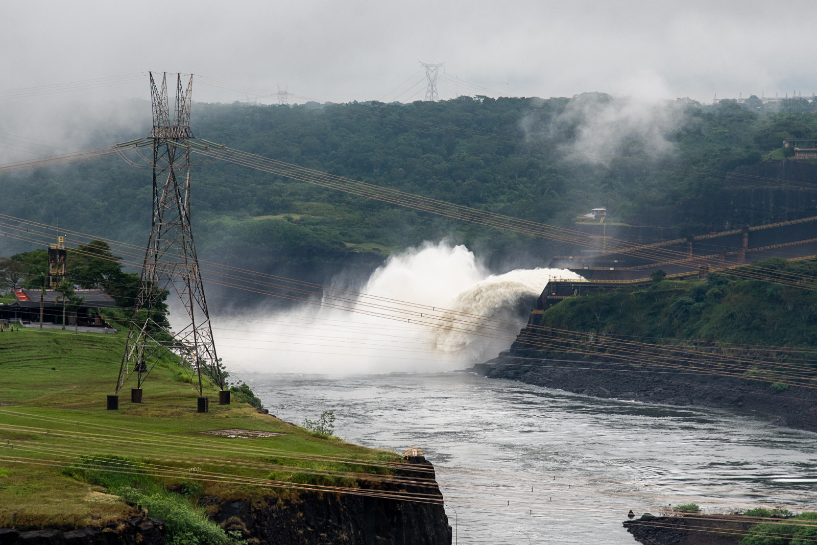 itaipu foz ew