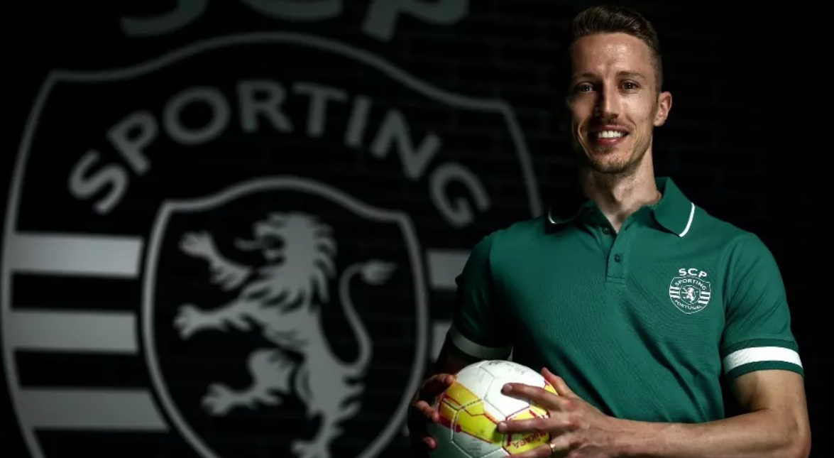 Goleiro iguaçuense de futsal é apresentado pelo Sporting de Portugal 1 imagem 2023 07 05 183425818