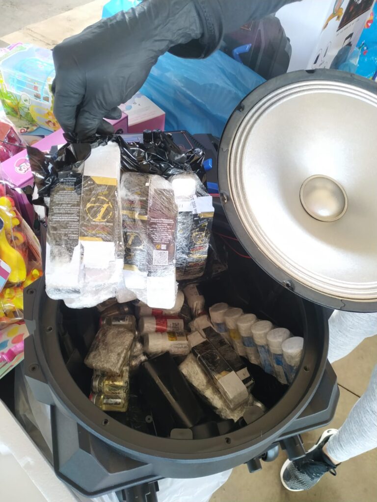 Anabolizantes e medicamentos são apreendidos na Ponte da Amizade 2 anabolizantes 34 1