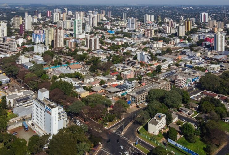 Foz do Iguaçu tem mais de 8 mil jovens e adultos que não sabem ler e escrever