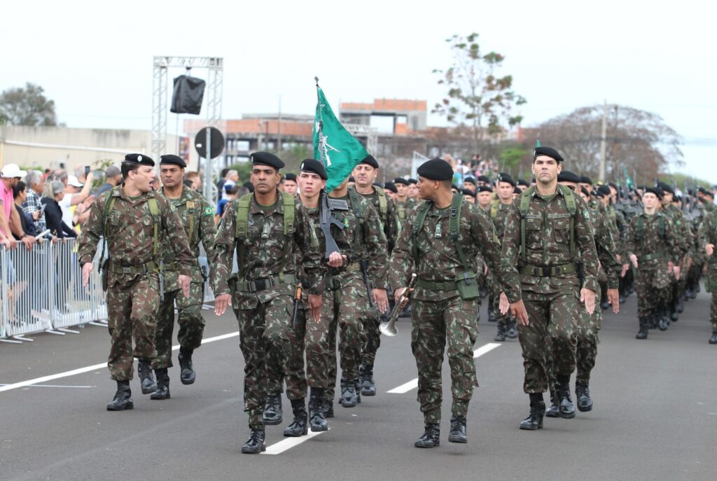 Em Foz do Iguaçu, mais de 15 mil pessoas celebram o Dia da Independência do Brasil 3 cf57030b e658 40aa 9915 c6248f498b65