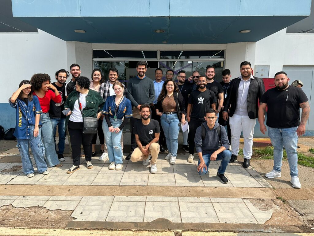 Pré-conferências mobilizam mais de 400 jovens iguaçuenses 2 jpvens34