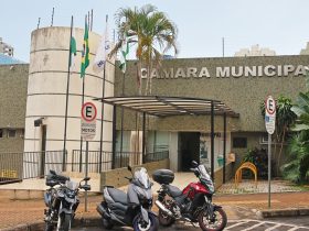 Confira como ficou a Câmara de Foz com as mudanças de partidos dos vereadores