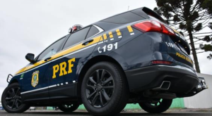 PRF aprendeu na região de Foz em 2023, mais de 25,5 toneladas de drogas e 73 armas
