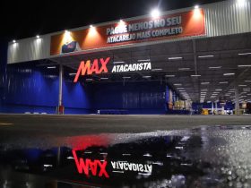FACHADA MAX