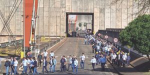 Diretores da Itaipu Binacional Cumprem Determinação Judicial de Pagamento de Obrigações Trabalhistas