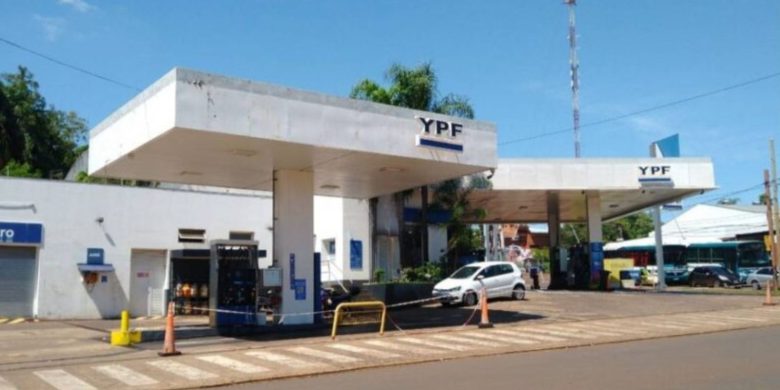 Venda de combustíveis em Puerto Iguazú cai 50% após reajustes, diz monitoramento