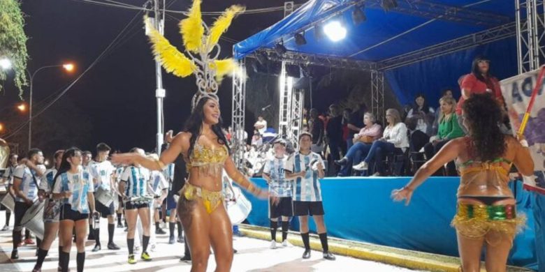 Carnaval em Puerto Iguazú será na Avenida Las Calandrias, nos dias 9, 10 e 11 às 21h.