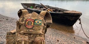 PF resgata dois pescadores em naufrágio no Lago de Itaipu