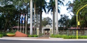 Prefeitura de Ciudad del este fecha portas contra medida do governo paraguaio