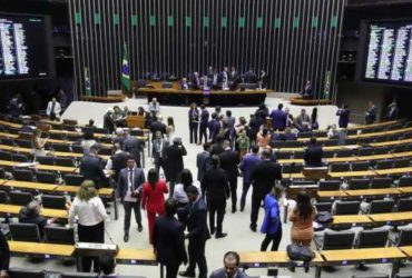 Deputados que se diziam bolsonaristas votaram contra isenção do IR até R$ 5 mil