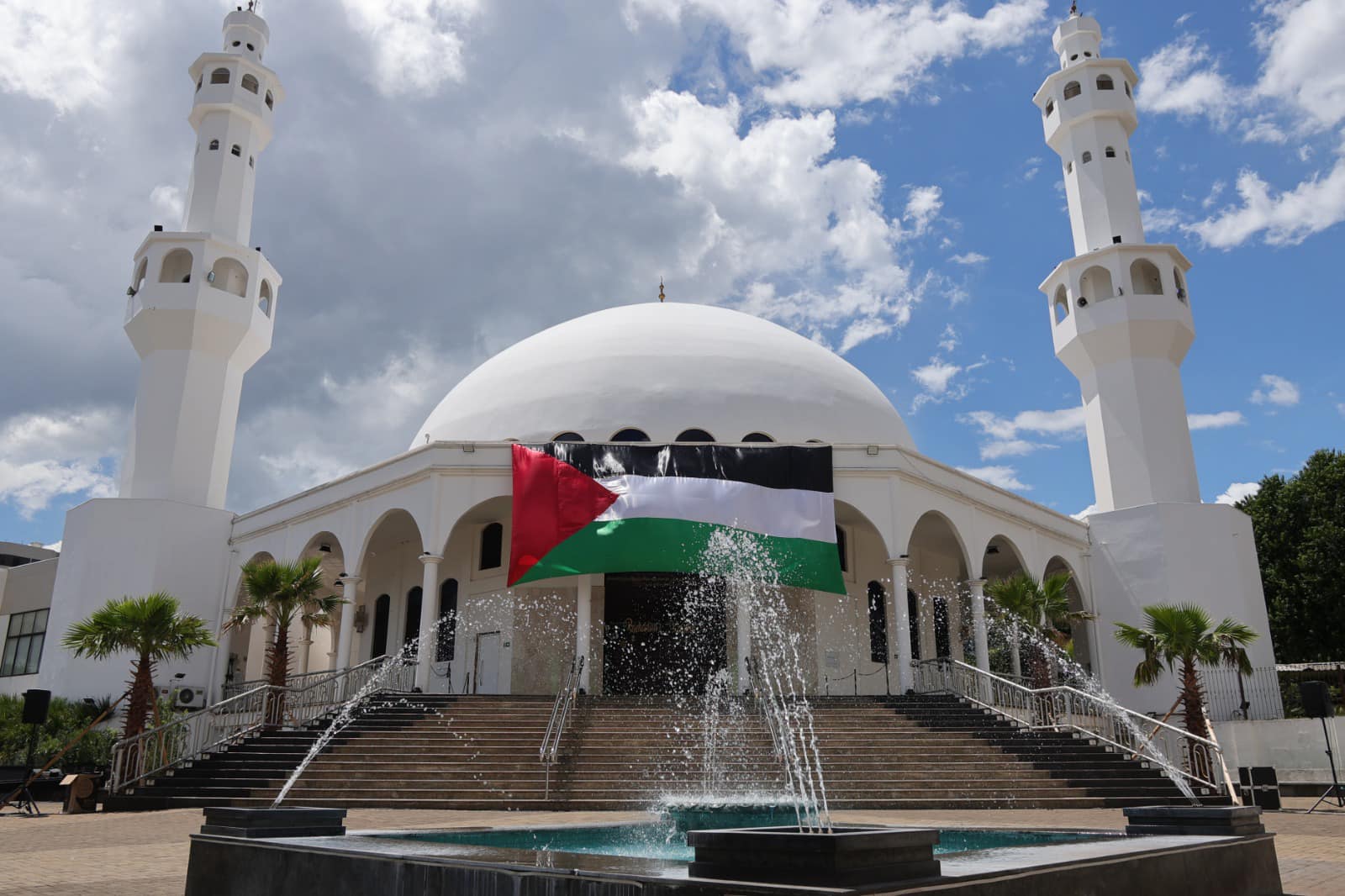 UNILA recebe palestra sobre conflitos no Oriente Médio nesta segunda-feira (13) 1 Ramadã 2024 mobiliza comunidade árabe de Foz do Iguaçu, segunda maior do Brasil