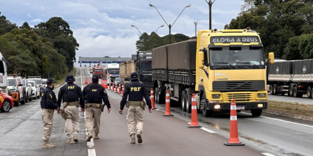 PRF inicia Operação Semana Santa 2024 no Paraná