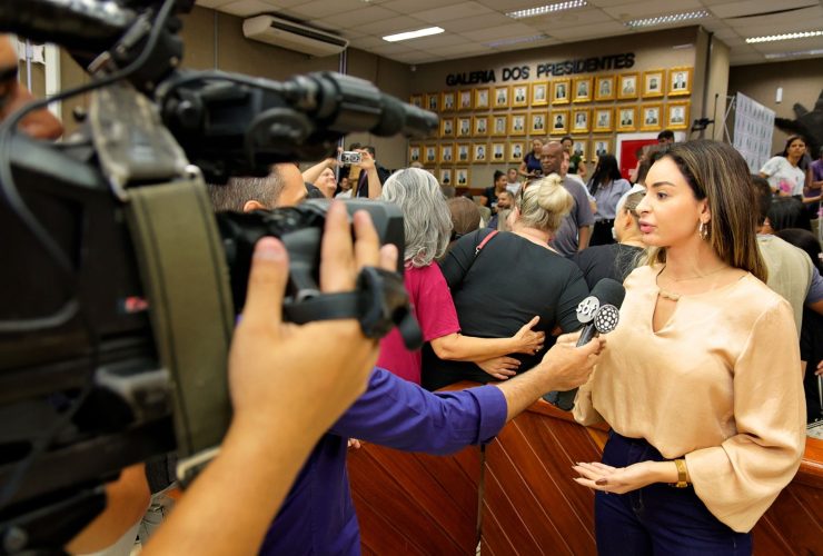 Projeto aprovado em Foz proíbe animais expostos à venda em vitrines