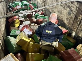 VÍDEO: PRF apreende quase 7 toneladas de maconha da região Oeste, a maior registrada esse ano no Paraná